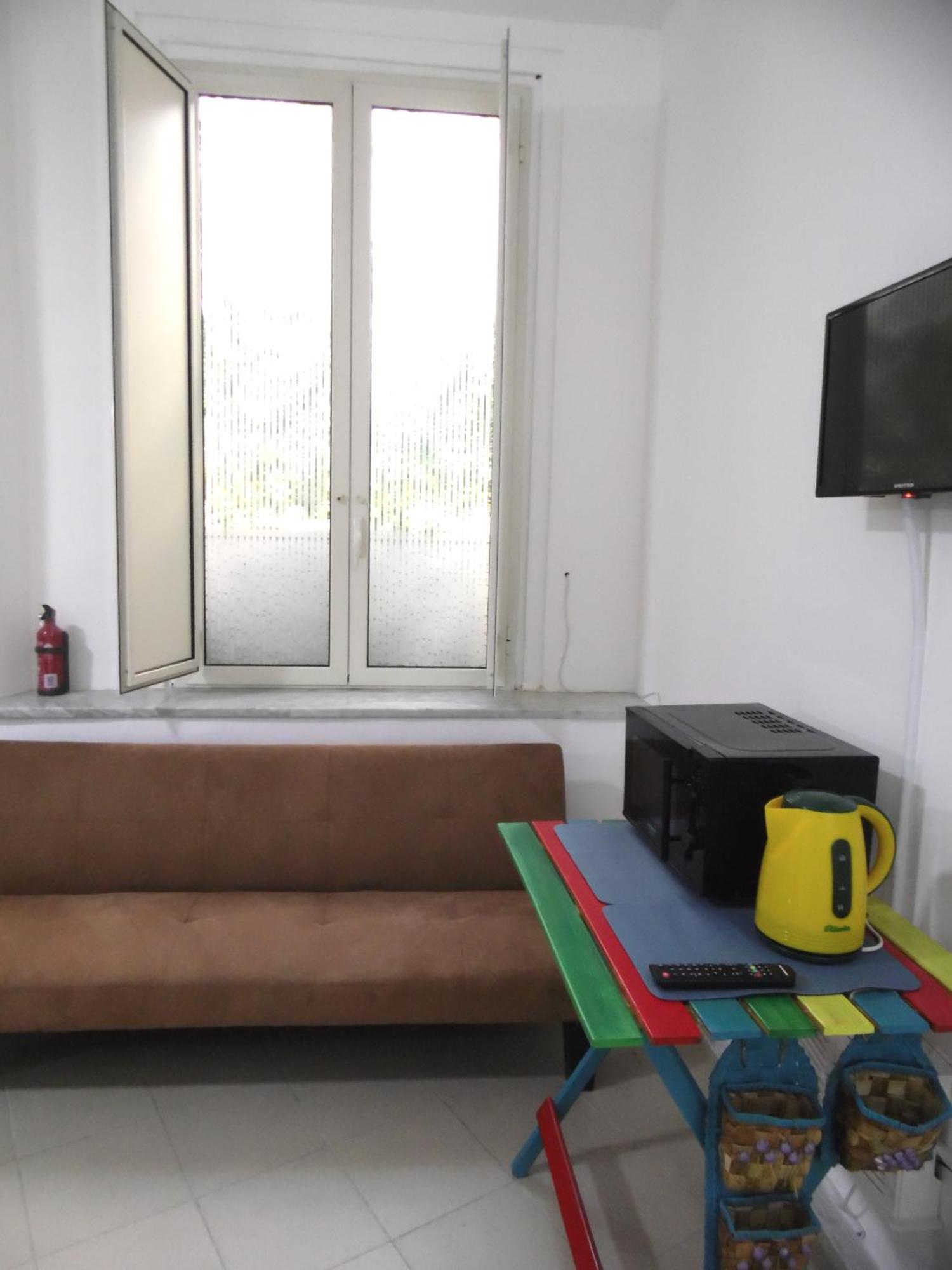 Апартаменты A Casa Di Ilaria Неаполь Экстерьер фото